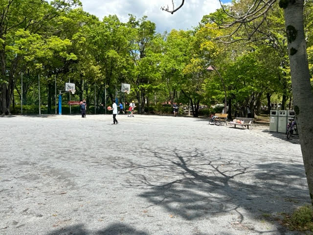 猿江恩賜公園　遊具スペース　健康広場　バスケットコート　バスケ　ゴール
