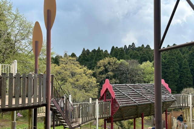 千葉市昭和の森公園　ローラすべり台　滑り台　アスレチック