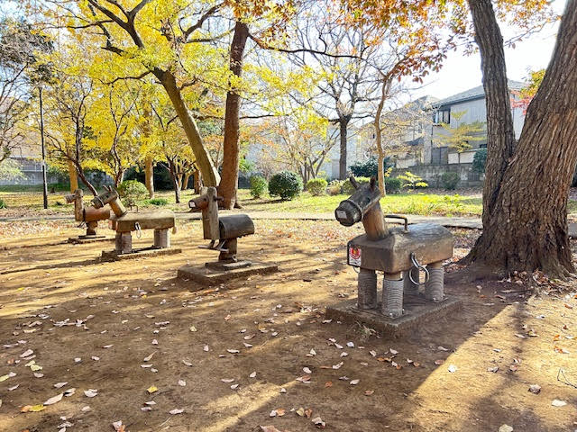 八千代台北子供の森　遊具　アスレチック　ウマ　馬　スライド遊具
